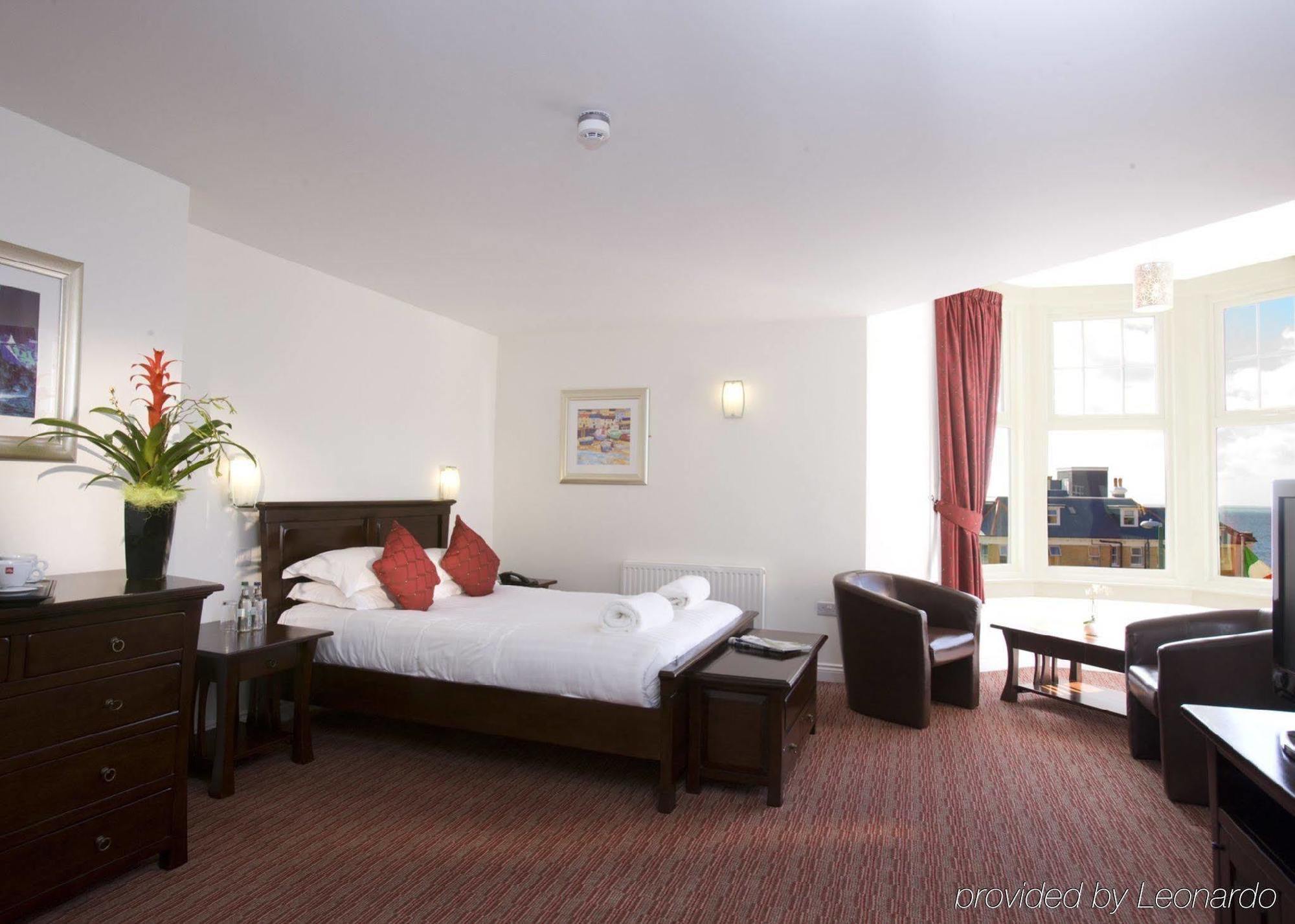 Park Central Hotel Борнмът Екстериор снимка